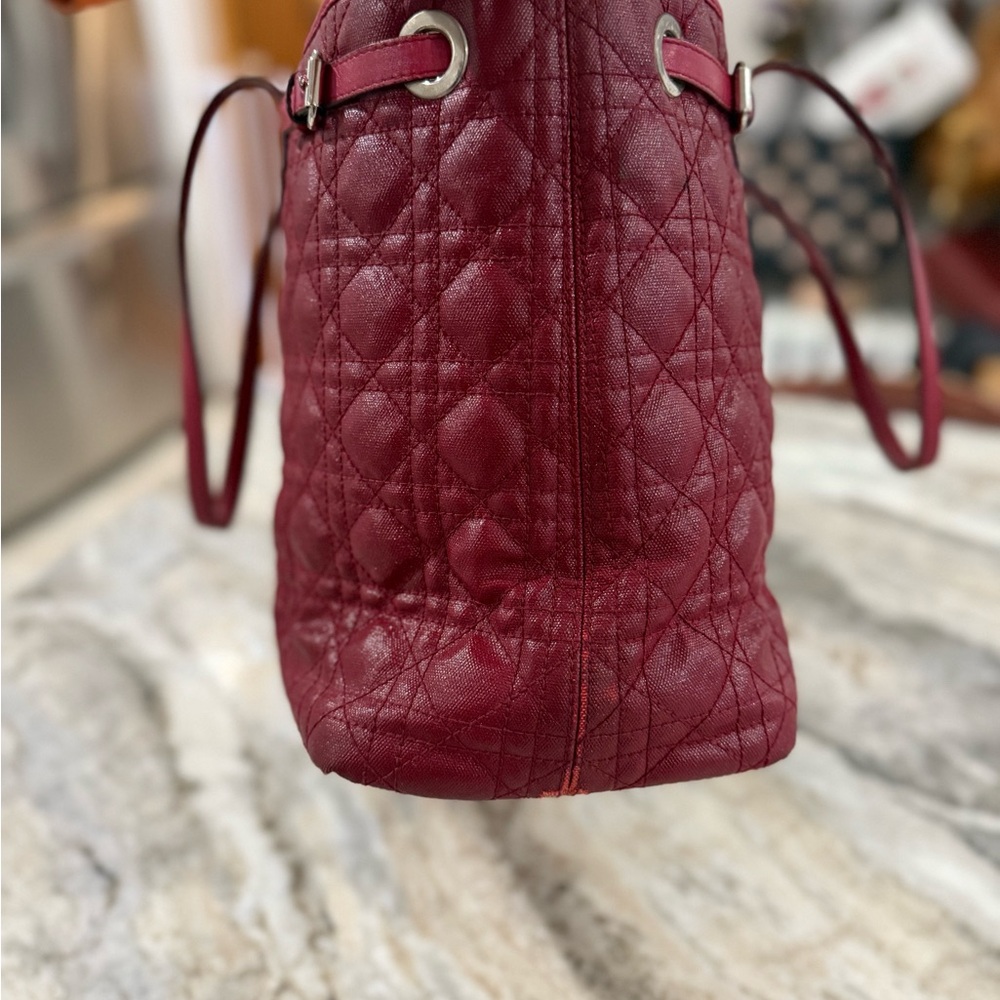 STUNNING EUC Dior Red cannage Quilted Lady Dior with signature charm - Picture 4 of 11